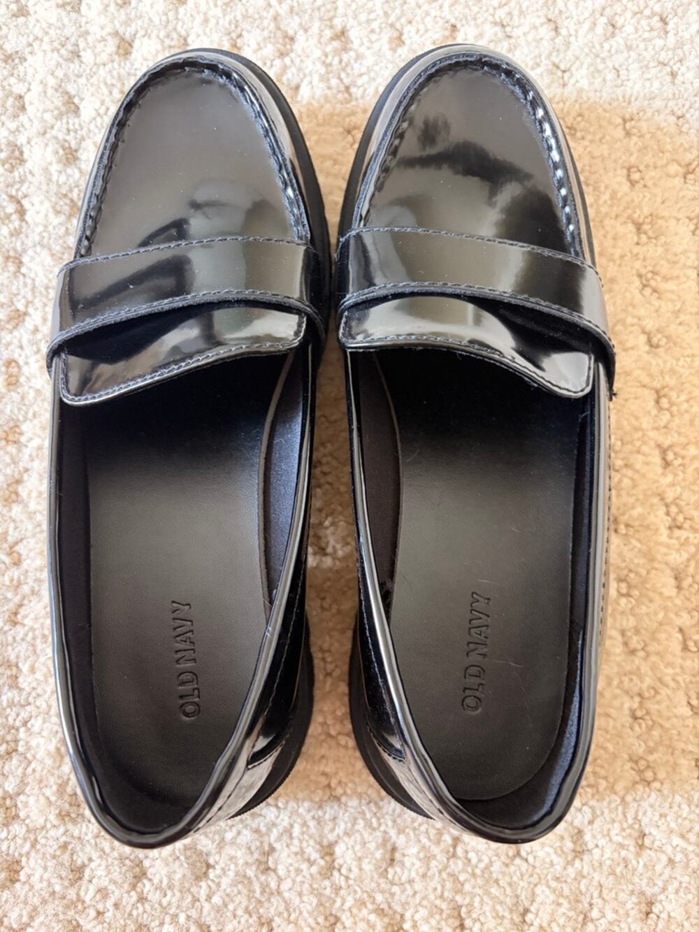 Old Navy Black Patent Chunky Lug Sole Loafers Size 9